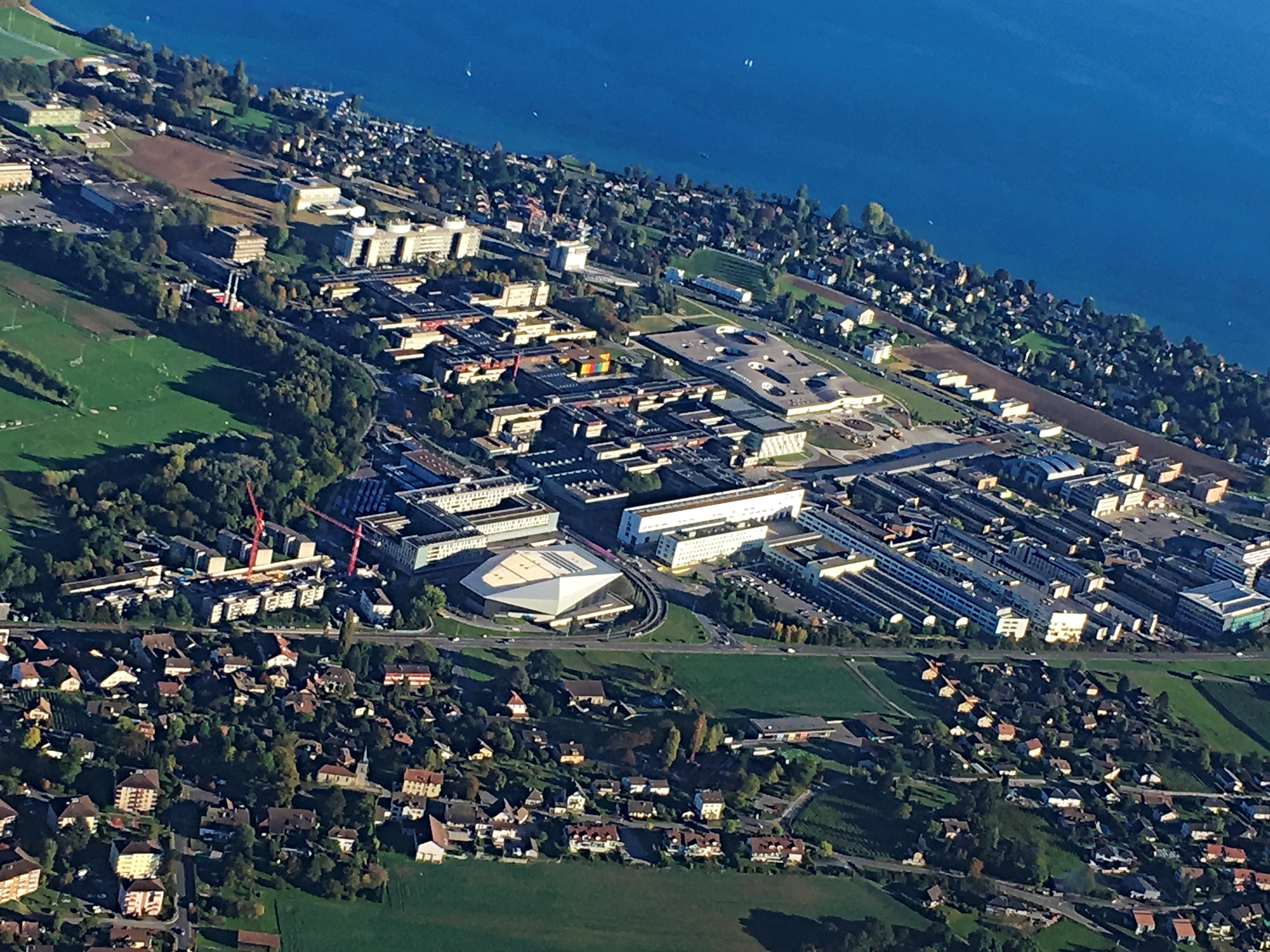 Ecole polytechnique fédérale de Lausanne (EPFL)