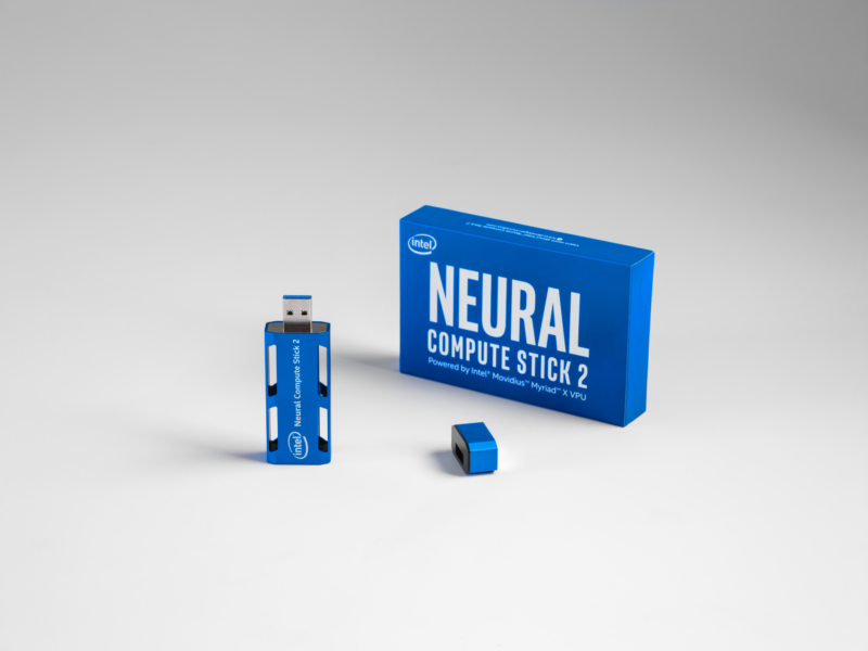 Intel vous offre un Intel Neural Compute Stick 2