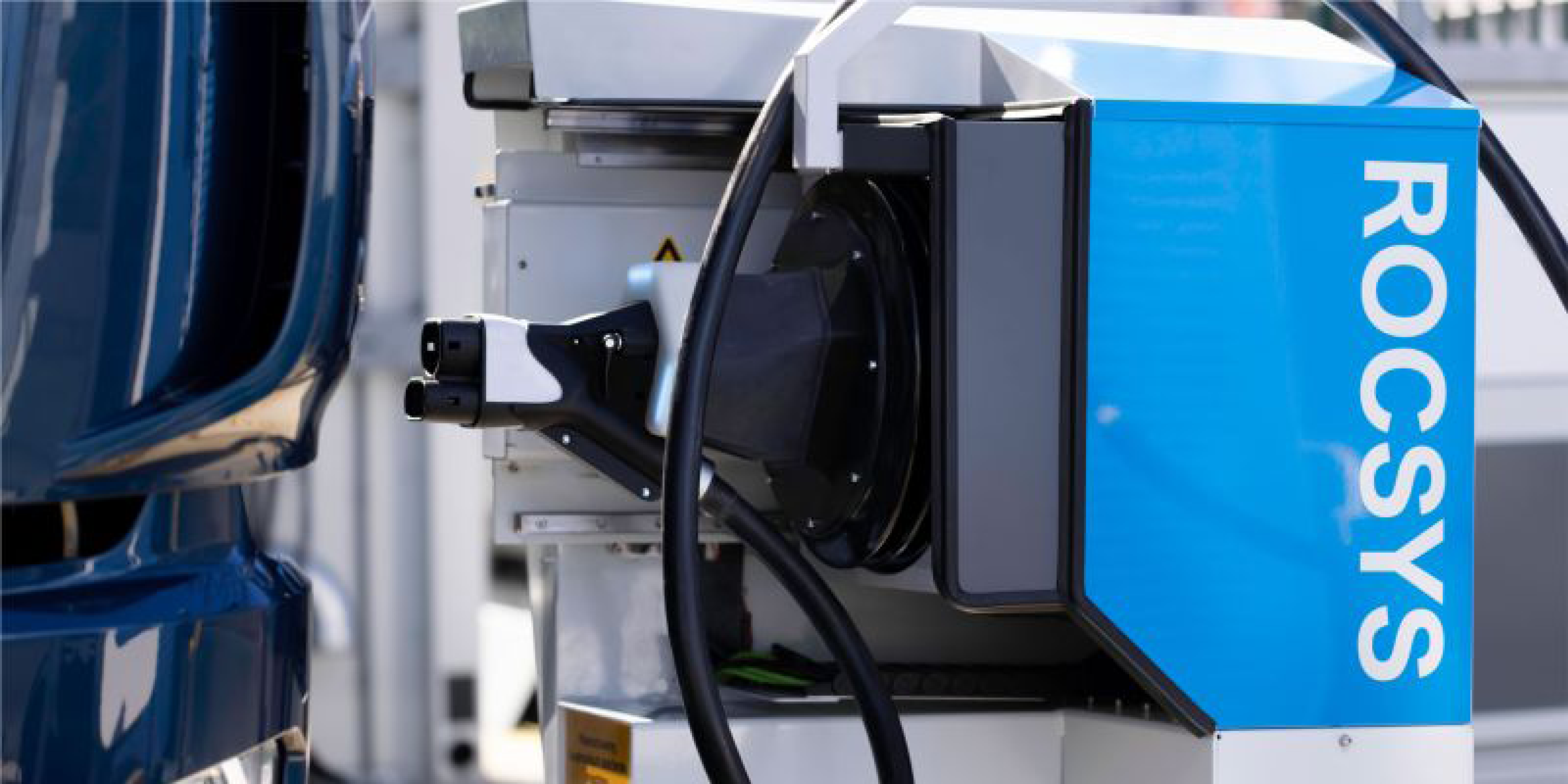 Rocsys, a Dutch start-up, offers a solution for the autonomous connection of cables to charging stations