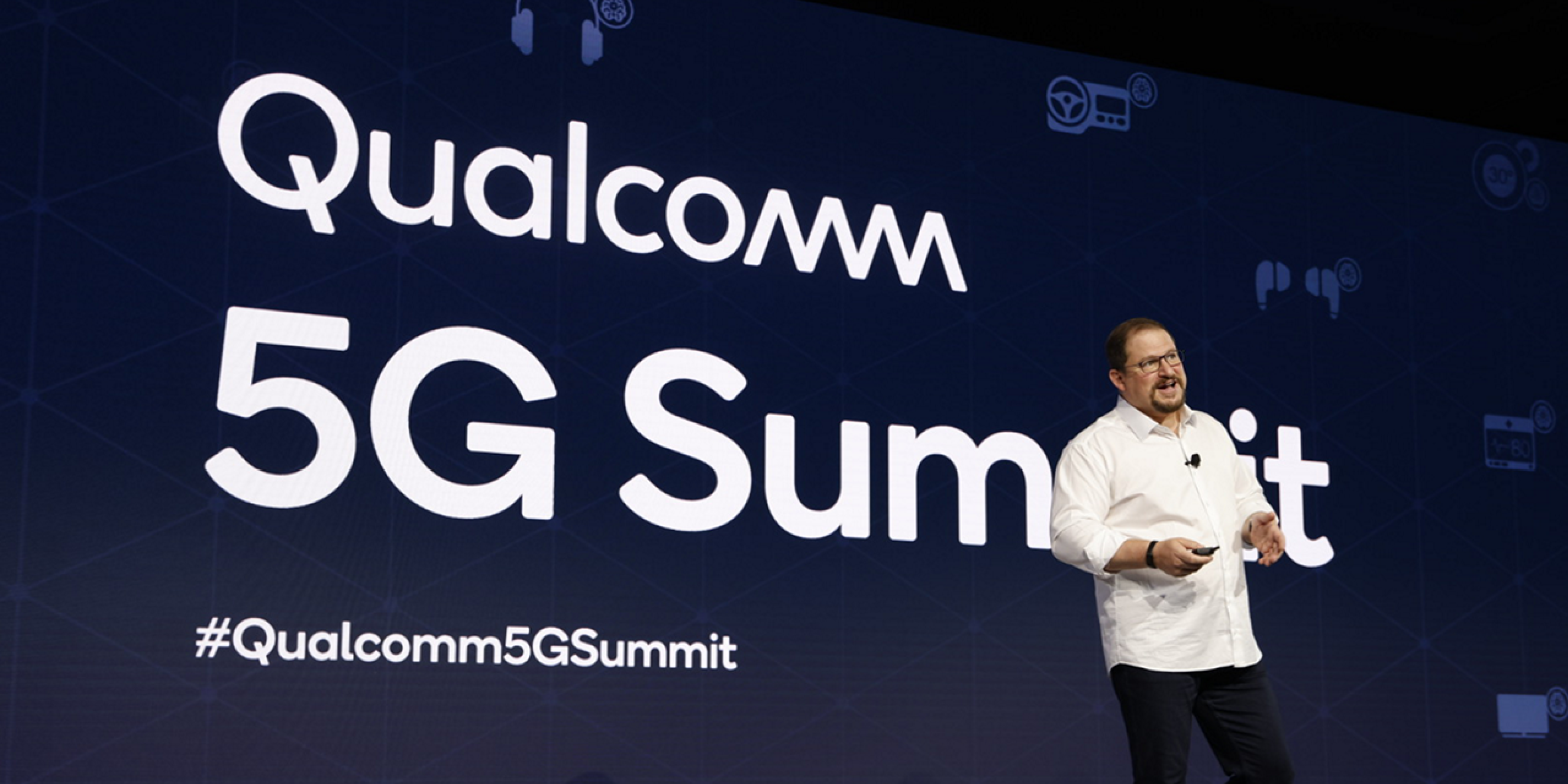 Qualcomm unveiled the Qualcomm Robotics RB6 platform and Qualcomm RB5 AMR reference design at the 2022 "5G Summit"