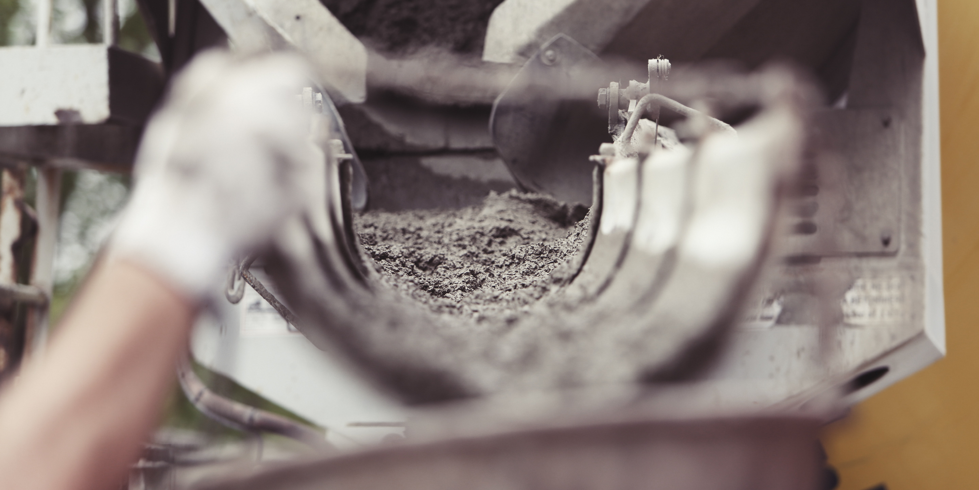 Using artificial intelligence, Meta can build its data centers with low-carbon concrete