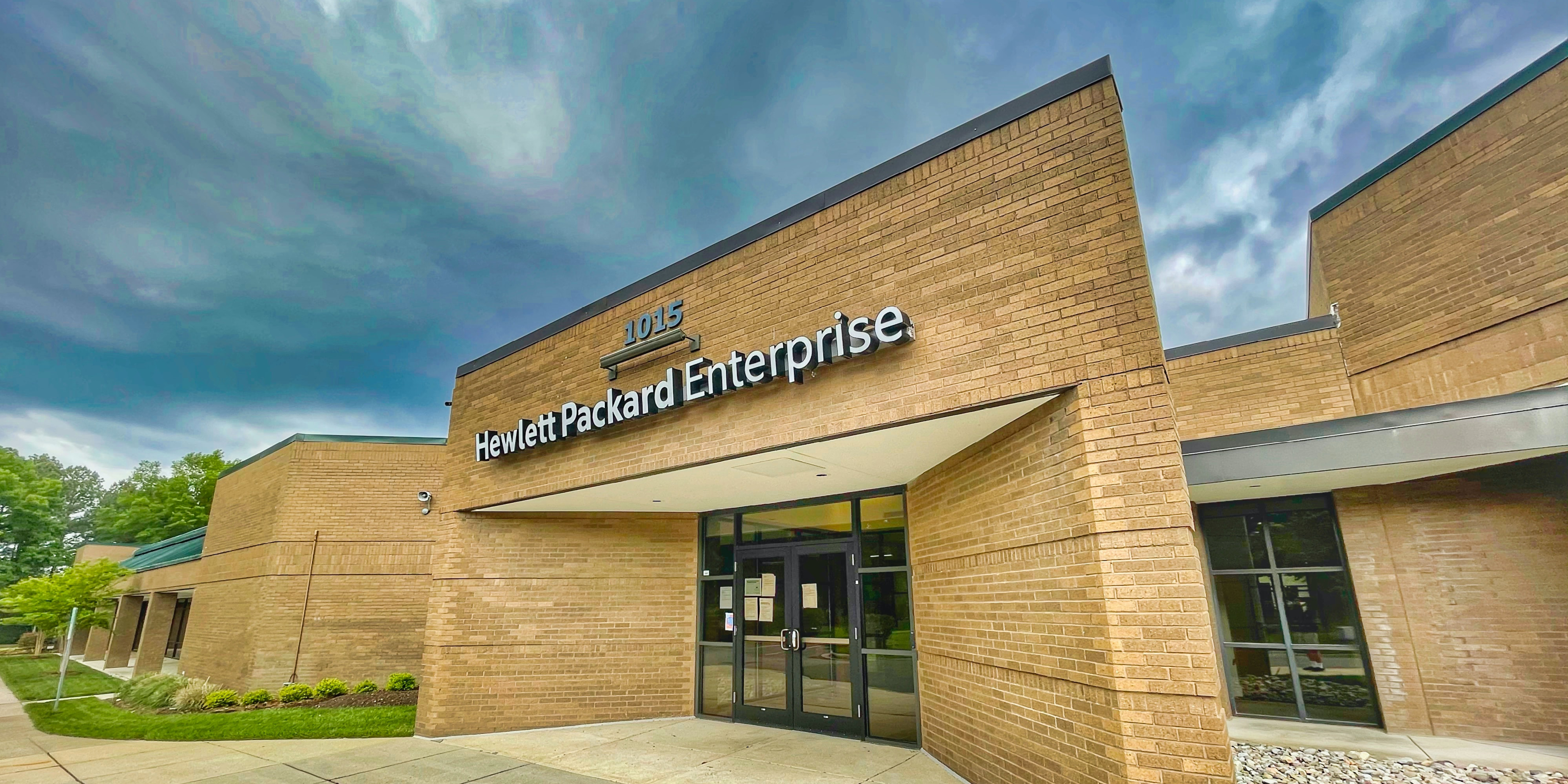 Hewlett Packard Enterprise (HPE) Announces the 12 Winners of its 8th Accelerator Program