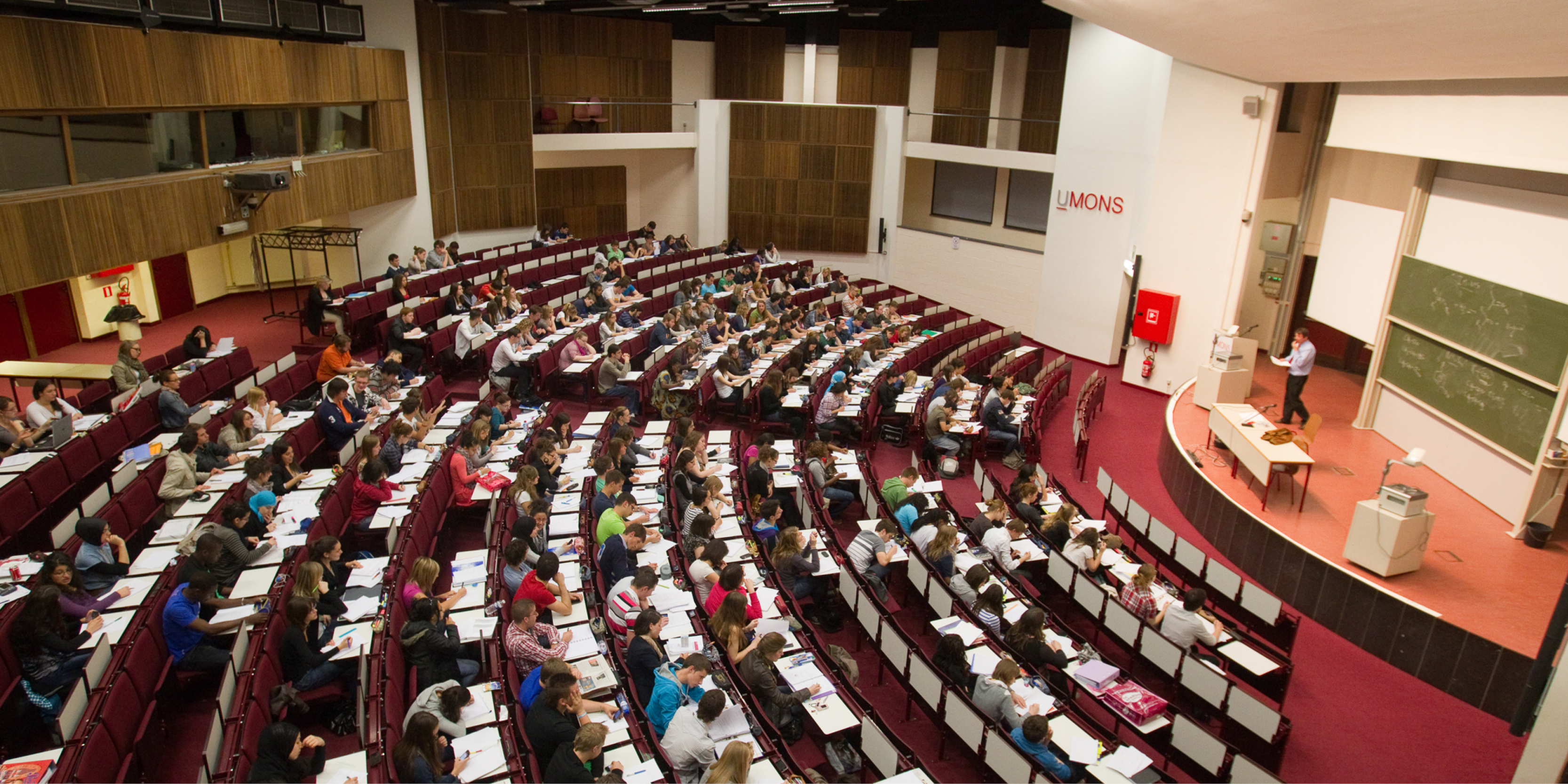 UMONS introduces 40 ERDF-ESF+ project portfolios with a budget of over 280 million euros