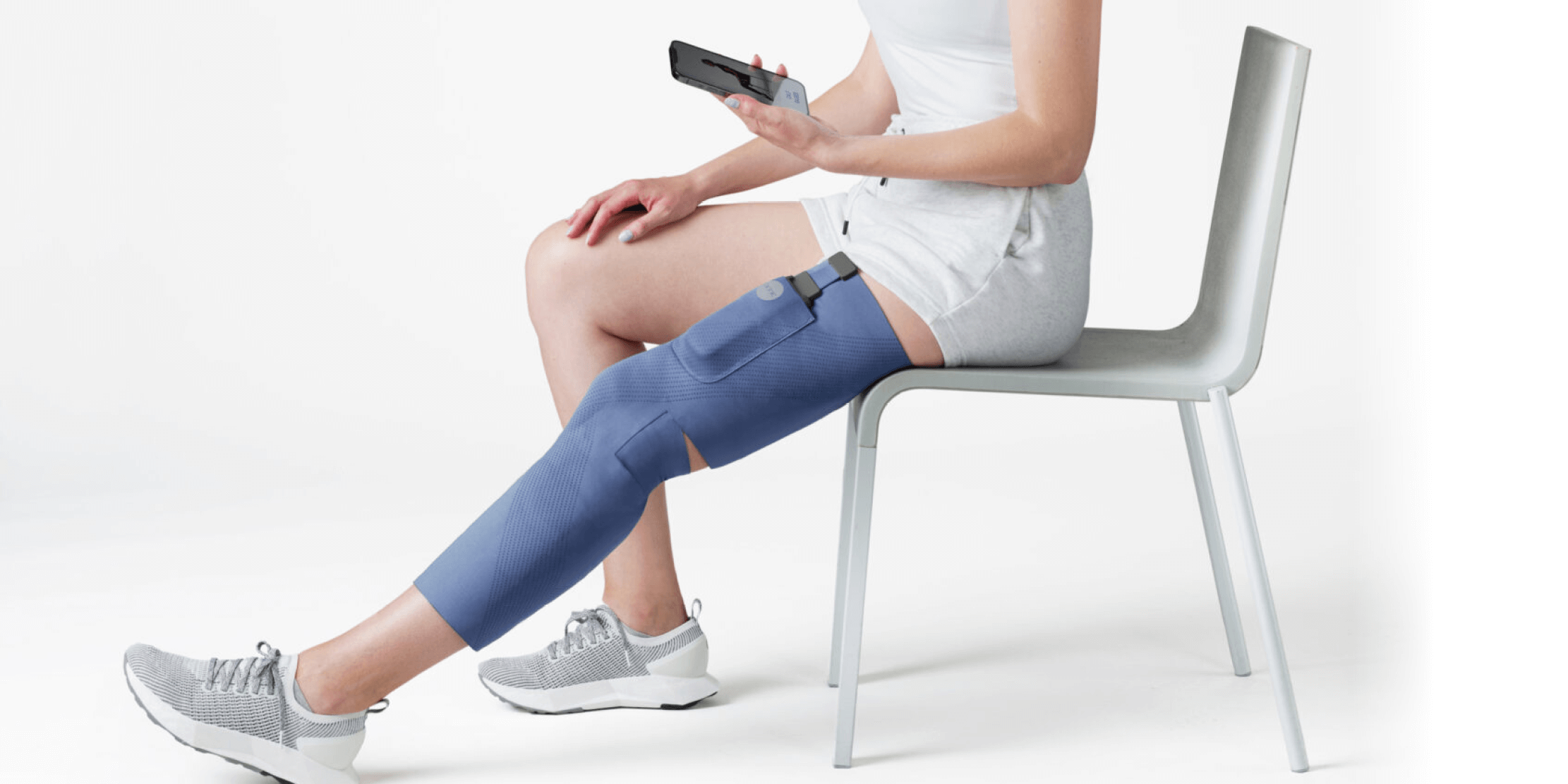 Artificial intelligence and electrical stimulation to help people with reduced mobility