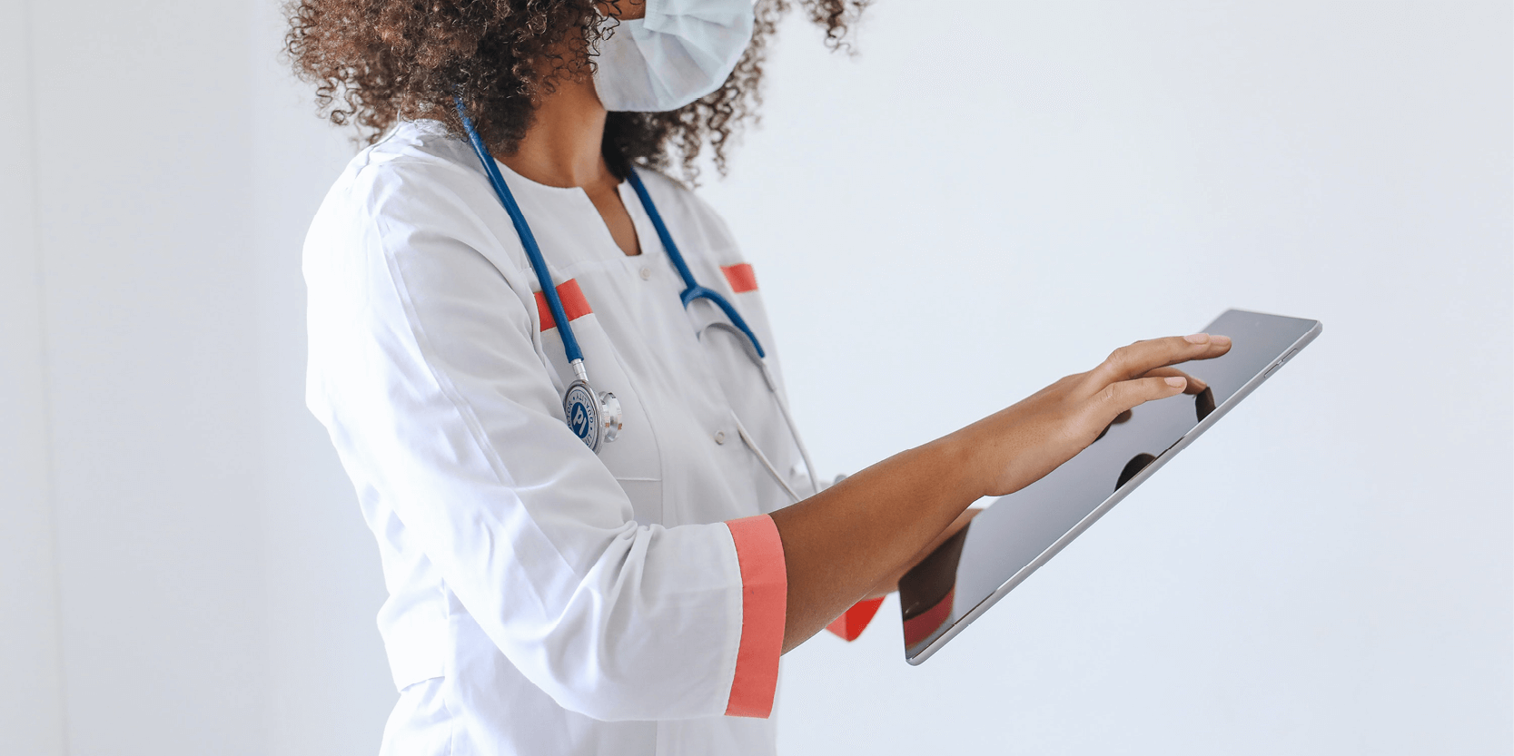 The Strategic Committee for the Healthcare Industries and Technologies (CSF-ITS) launches the AMI "Data, AI and Health Pathways".