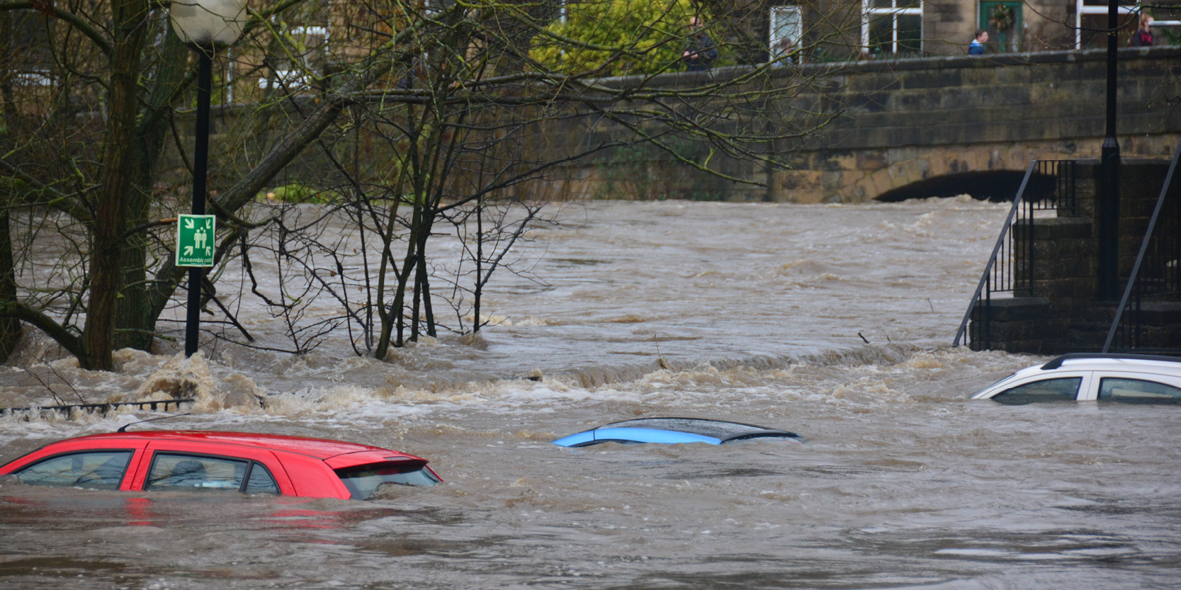 Découvrir et prévoir les phénomènes extrêmes grâce aux réseaux de neurones profonds
