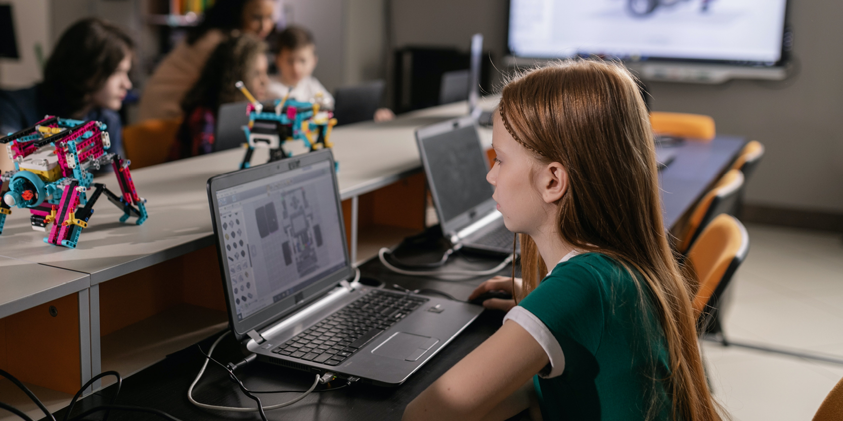 Génération IA : 1 jeune sur 2 aimerait apprendre grâce à l’intelligence artificielle dans les 5 prochaines années