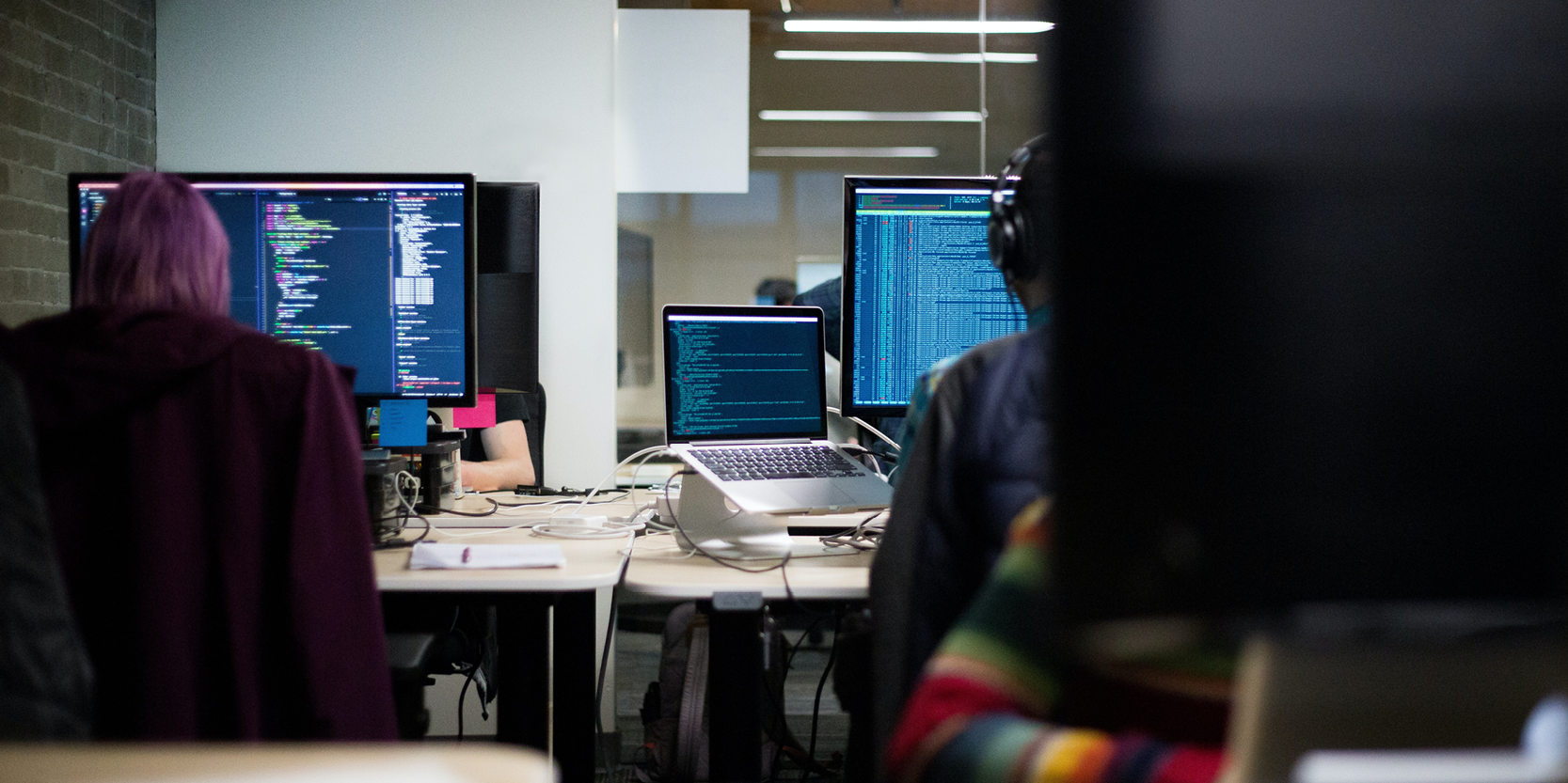 Selon une étude de JumpCloud, les responsables IT des PME sont sous pression mais tiennent bon