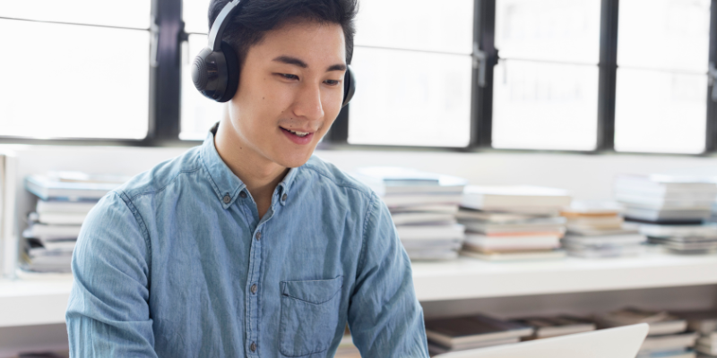 Hong Kong intègre l'intelligence artificielle dans le programme scolaire des collégiens