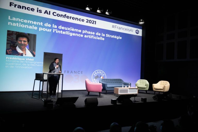 Intelligence Artificielle : 2 milliards d’euros pour la seconde phase de la stratégie nationale