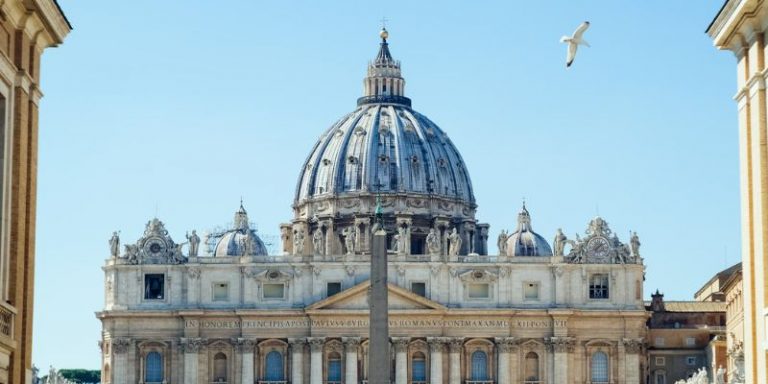 Le pape François appelle la communauté internationale à réglementer l’IA de façon contraignante