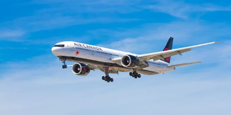 Air Canada condamné à rembourser un client après une promesse erronée de son chatbot