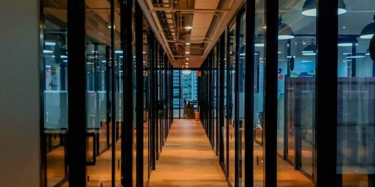 Comment Pure Storage collabore avec NVIDIA pour accélérer l’adoption de l’IA au sein des entreprises