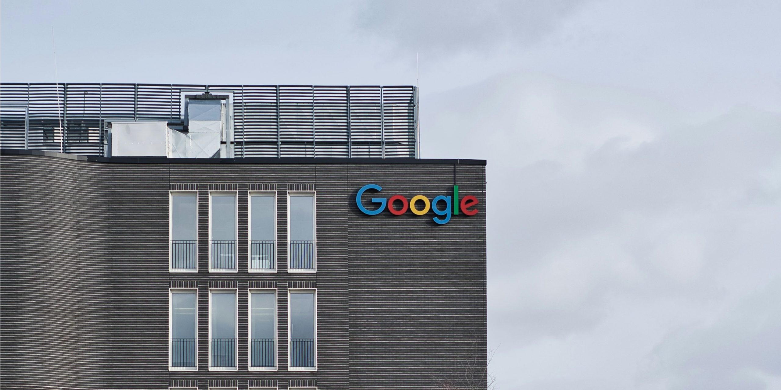 Les géants de la tech, portés par la GenAI : Google franchit de nouveau la barre des 2 billions de dollars